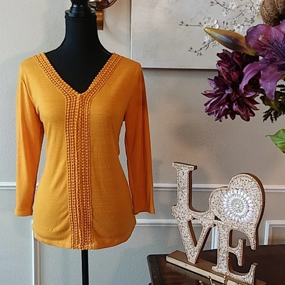 ๐๐ Carolyn Taylor 3/4 Sleeves Tunic Top. Size S. ๐๐ - Picture 6 of 17